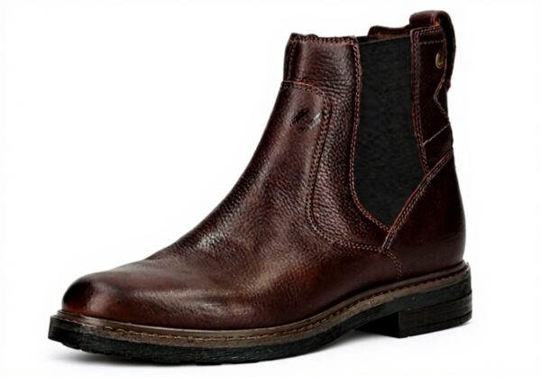 Clarks Newford Chelsea Boots: Leather Men's Boots with